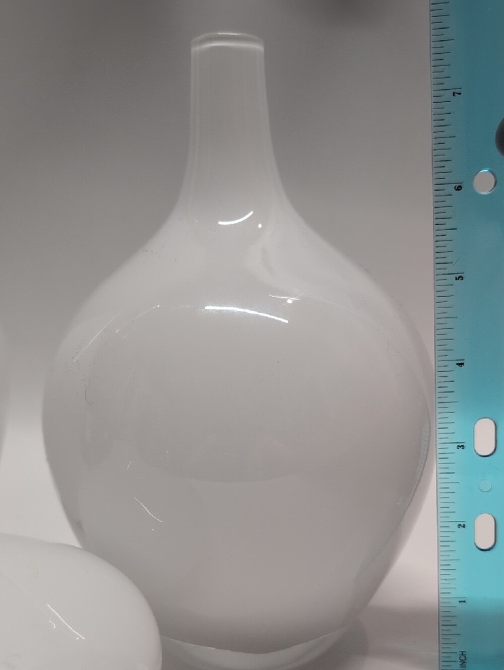 IKEA White Gloss Glass Vase Trio - Picture 4 of 8